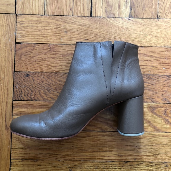 Rachel Comey Lin Ankle Boot in Ash - Picture 6 of 9